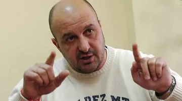 77 бона дълг затвори колоездачния съюз