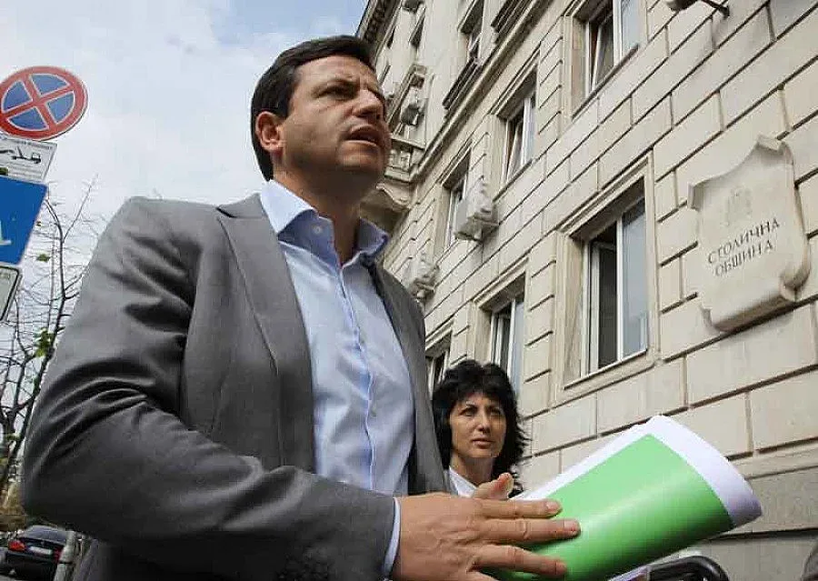 Пехливанов иска ремонт на парковете