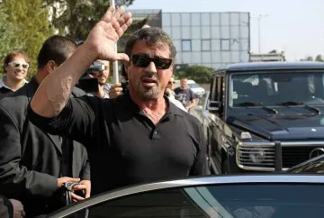 Рамбо тича на очен лекар в столицата