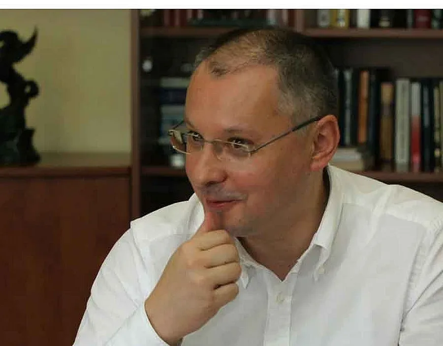 Станишев: Плевнелиев говори клишета под диктовка