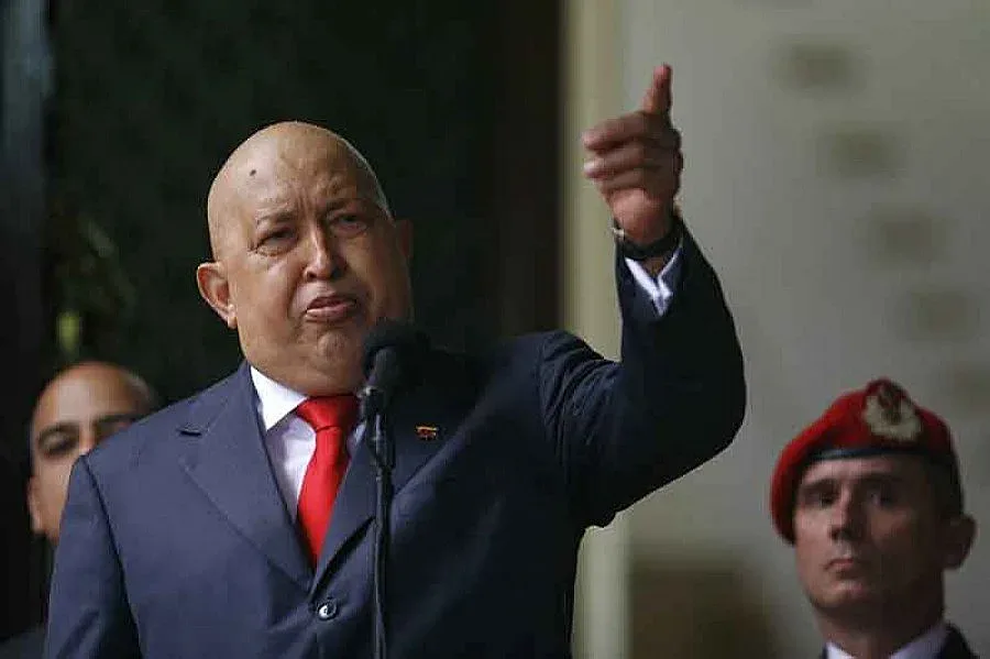 Чавес прие Абас с президентски почести