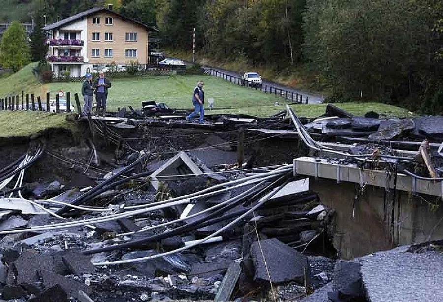 Потоп отнесе швейцарските села