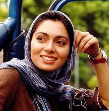 Светът бесен заради бита с камшик иранска актриса