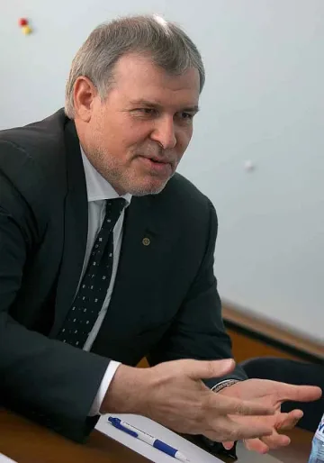 КНСБ и Христов обсъждат икономиката