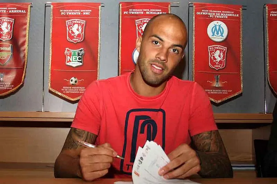 "Милан" вади 4 млн. евро за Ники Михайлов