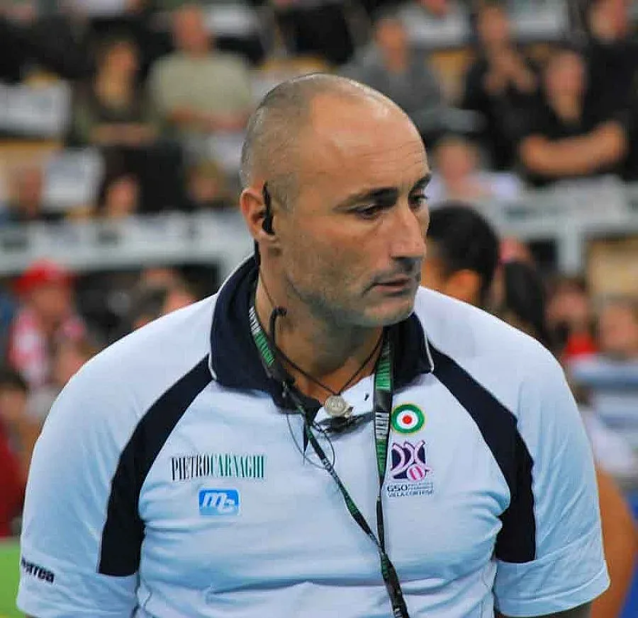 Италианско светило пое волейболистките ни