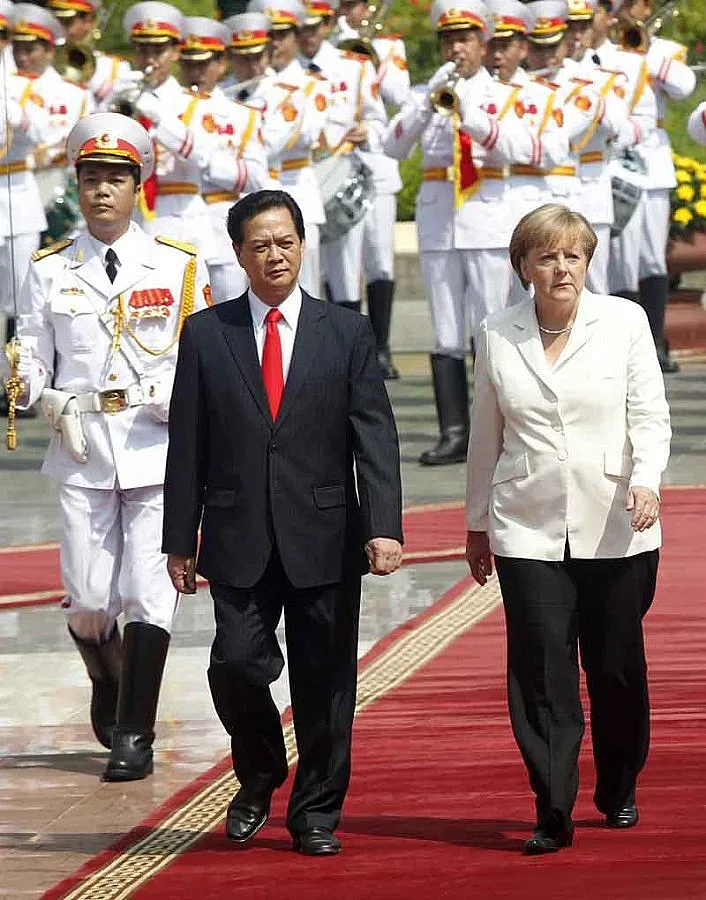 Меркел на визита във Виетнам