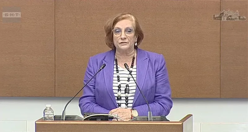 Искра Михайлова: Ще подкрепим всеки опит за съставяне на кабинет, той е необходим на България