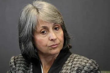 М. Попова: Промени в Конституцията - да, но без ВНС 