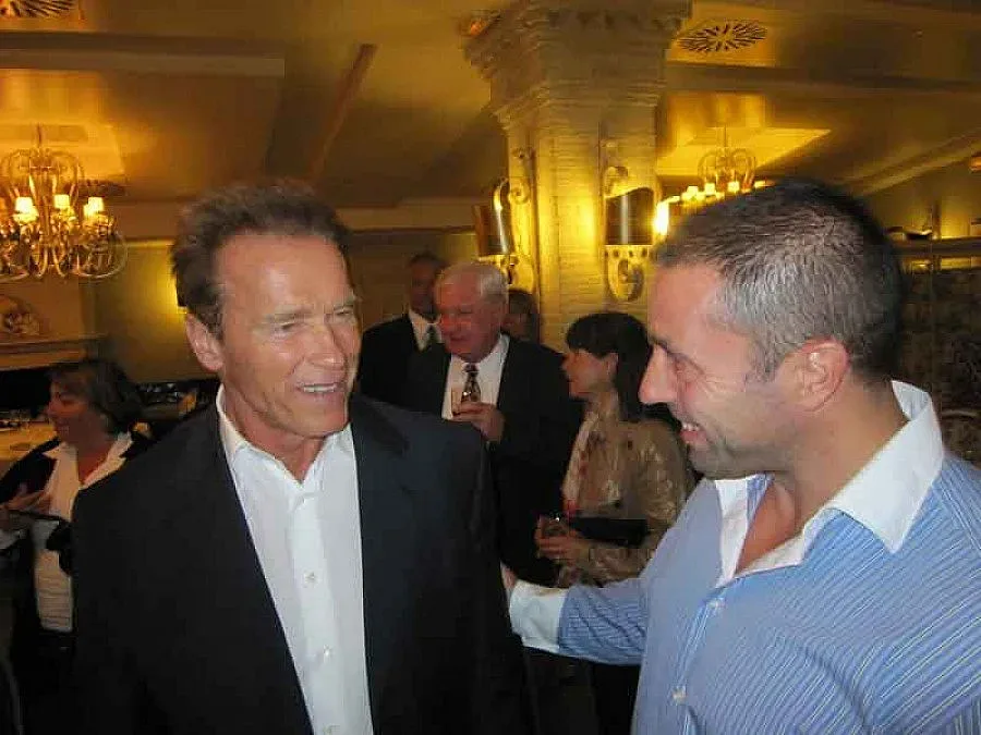 И Шварценегер се присъедини към Непобедимите