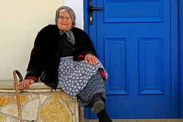 Гърция реже над 100 000 пенсионери