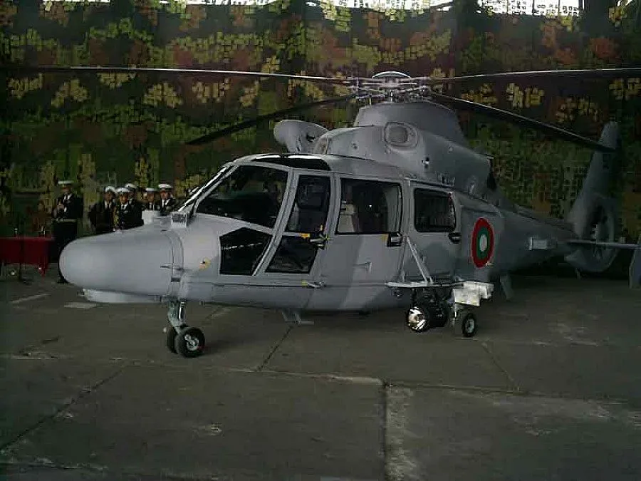 Премиерът първи пътник на новия хеликоптер „Panther”  