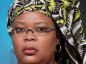 Нобелова лауреатка дава парите на държавата