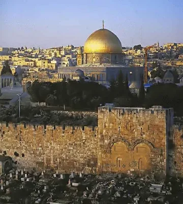 Хвърлиха "Коктейл Молотов” в синагога 