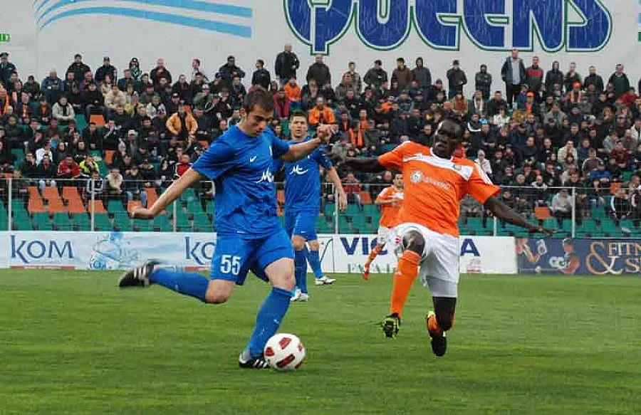 Бандаловски с патерици, викат Милиев на пожар