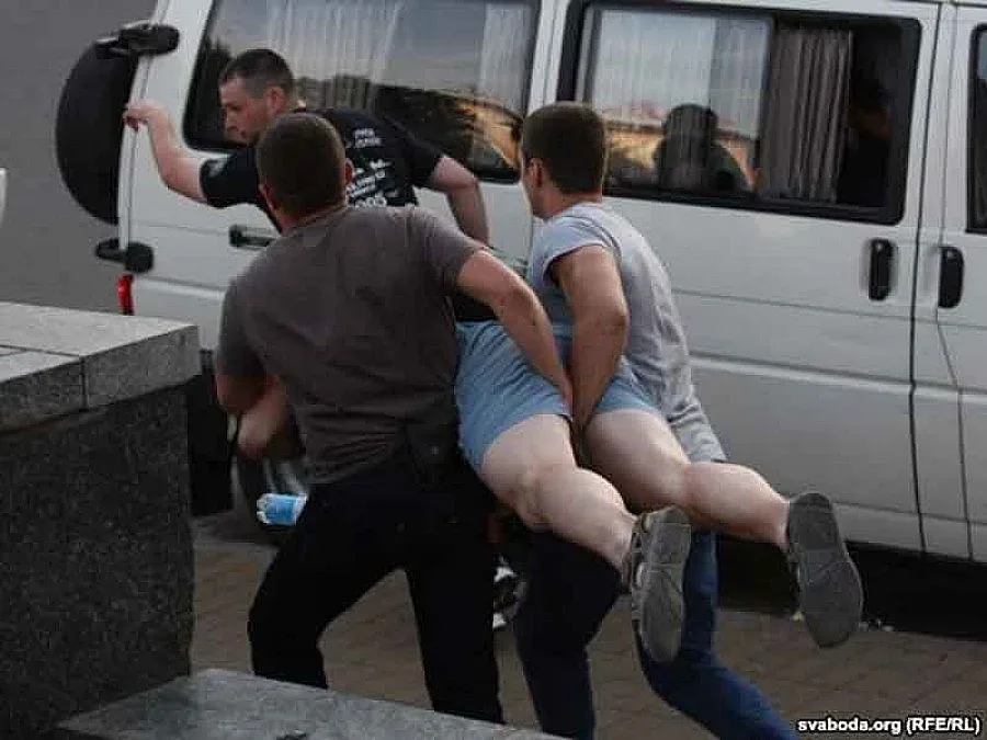 Мощни протести в Минск срещу репресиите