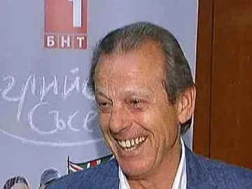 Английски съседи напират към властта 