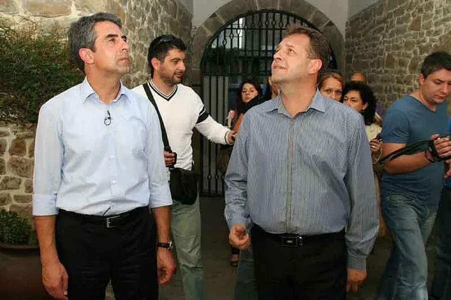 Плевнелиев се захласна по мост на Кольо Фичето