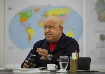 Москва отпуска $4 милиарда на Чавес за отбрана