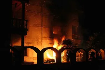 Партии палили етническия фитил покрай Катуница