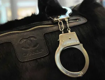 Митничарите пак с право да арестуват