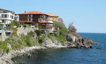 Британци обявиха наш морски курорт за най-евтиното място за почивка