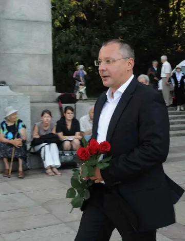 Не намериха мотиви за глоба на Станишев