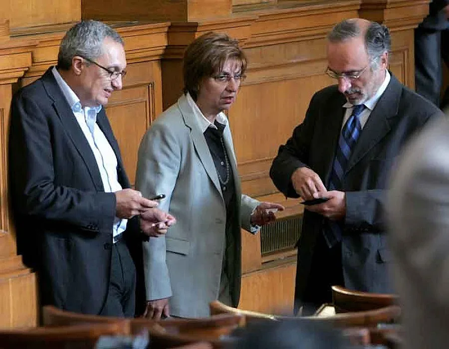 Сини и червени удариха на камък за Катуница