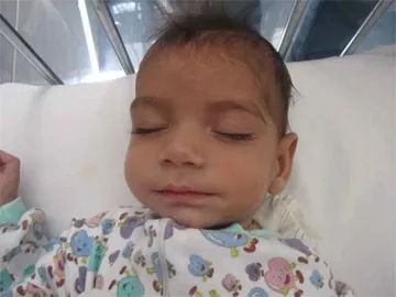 8-месечно бебе захвърлено в двор 