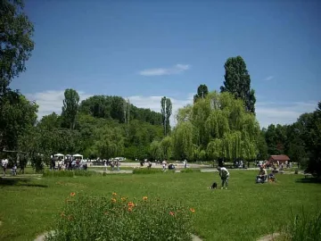 Южният парк с 300 хиляди павета