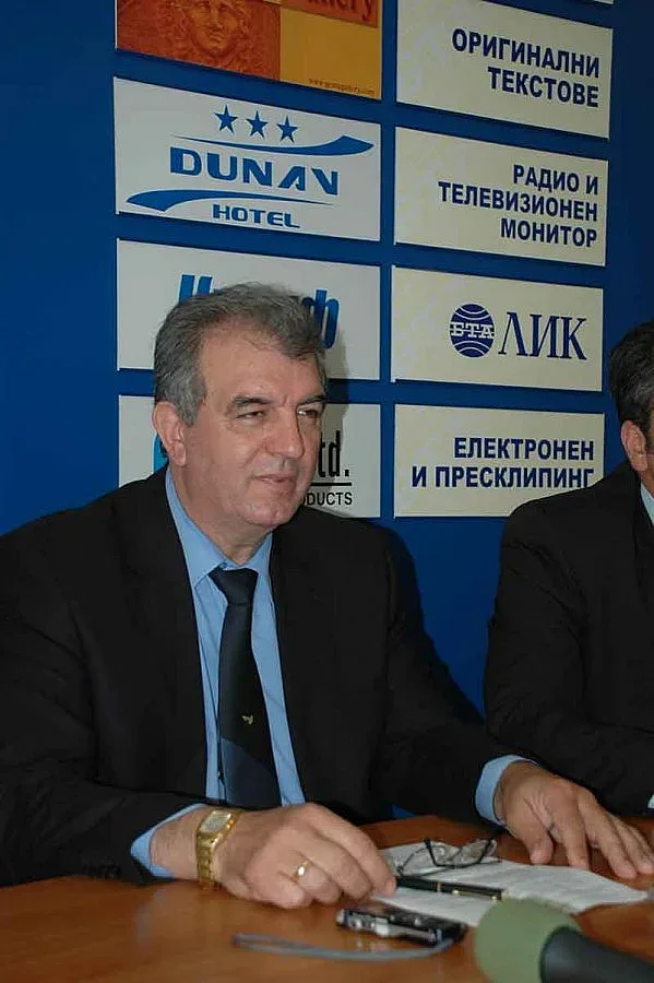 Кандидат-кмет зарадва баскетболисти с 3 бона