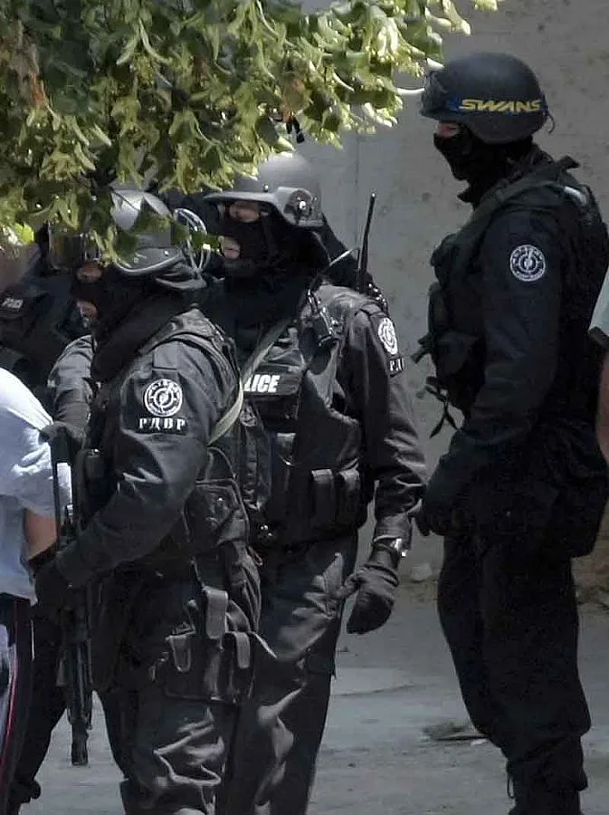 Удариха дедесари в операция "Глас"