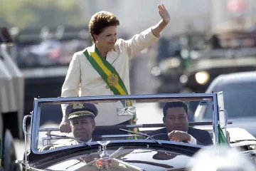 Дилма гледа България от Царевец