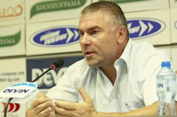 В. Марешки иска опонентите му да си кажат