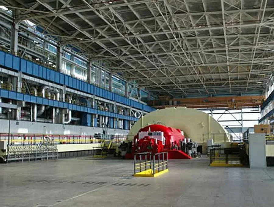 Майстори свиха части от АЕЦ