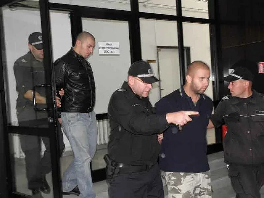 Пуснаха от ареста побойниците на роми