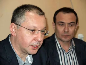 Станишев: Заплашват червени кандидати да се откажат от вота