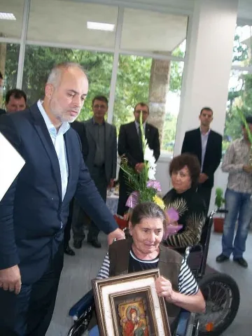 Тотю Младенов отрича за напрежение в БДЖ