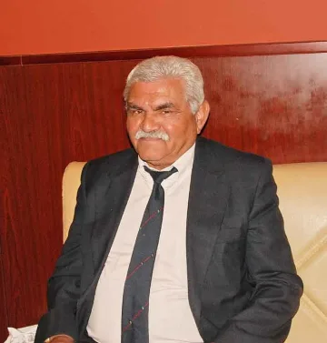 Цар Киро искал свои депутати