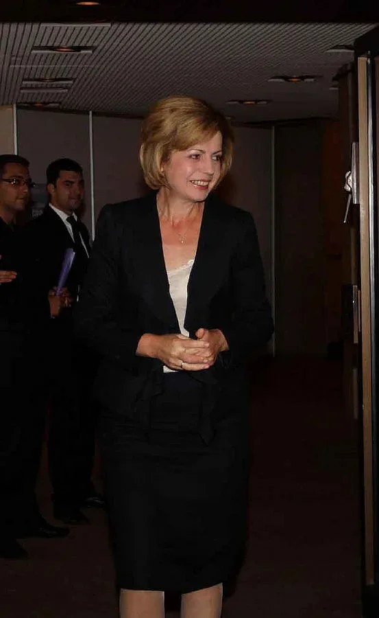 Слагат музикална площадка до Народния театър