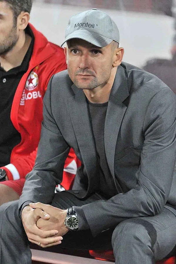 ЦСКА замести школата с паркинг