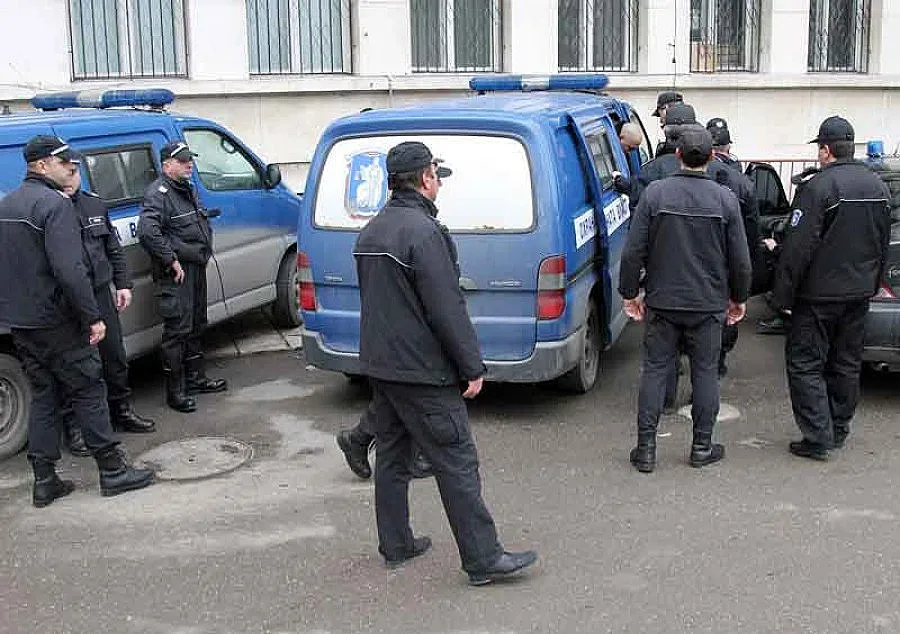 Брат на убиец от "Килърите" отказва да говори