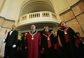 Енергия и инат си пожелаха в СУ