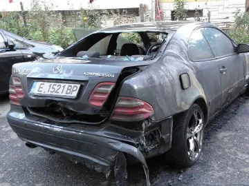 Горя „Мерцедес” в центъра на Благоевград