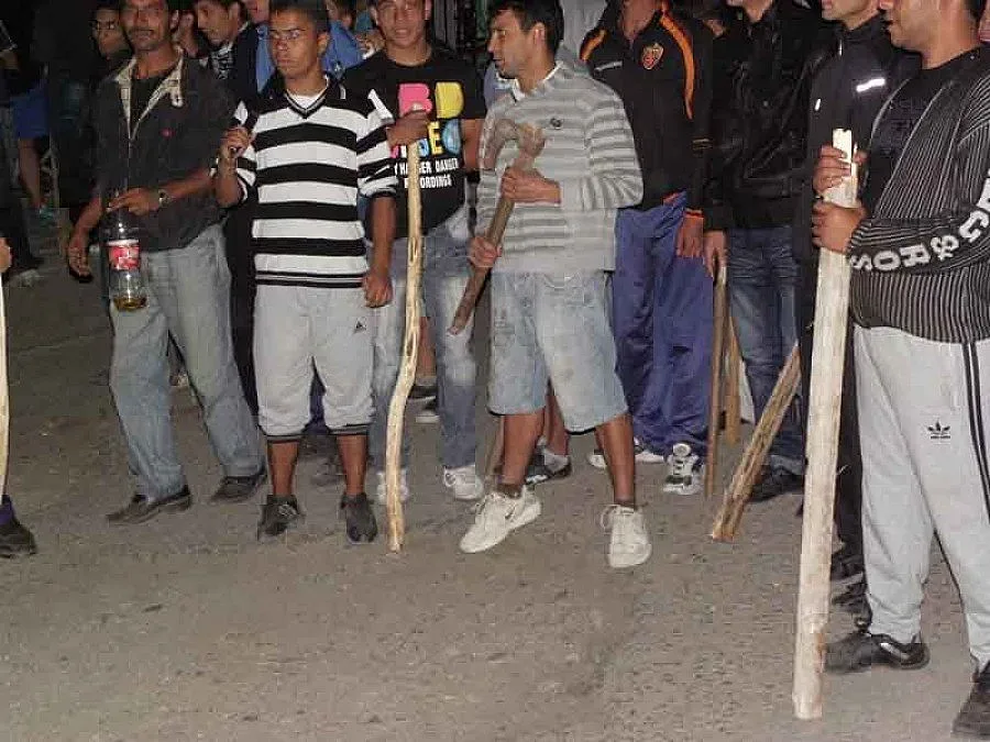 Девет града на мирен протест за Катуница