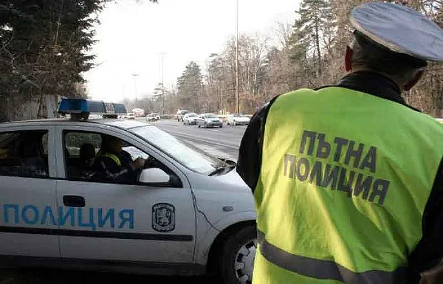 Уволниха 9-има подкупни катаджии