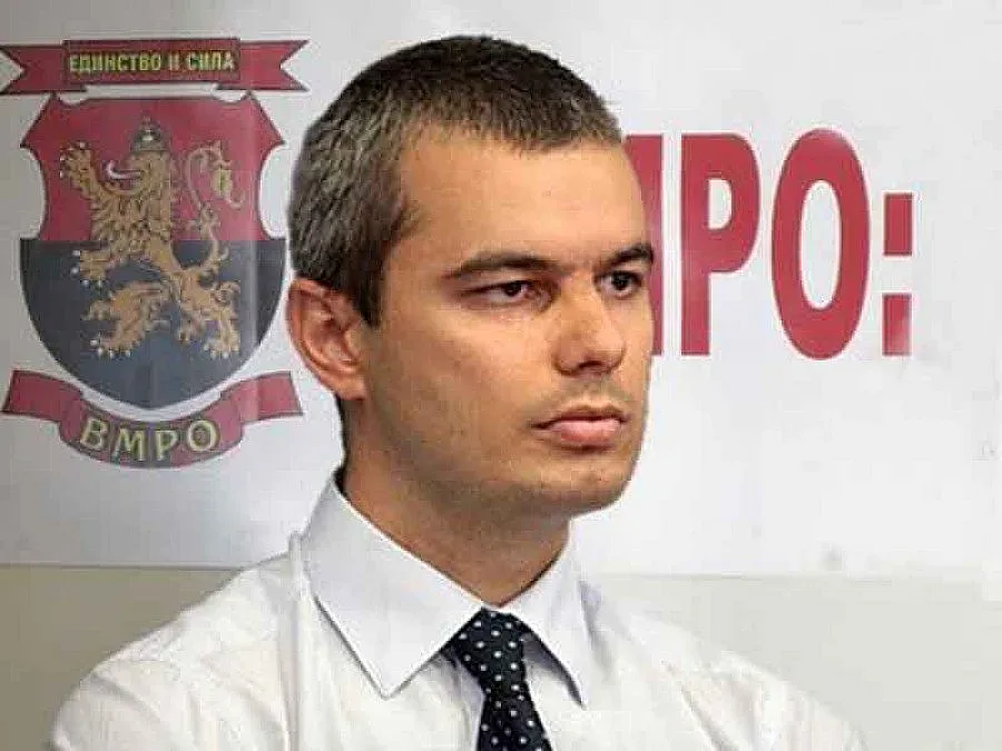Кандидат кмет предвидил протестите в книга