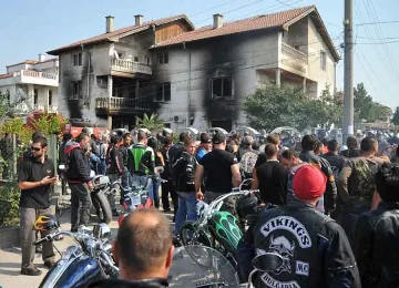 Внук на Цар Киро: Който ме мрази, от катастрофа да пукне!