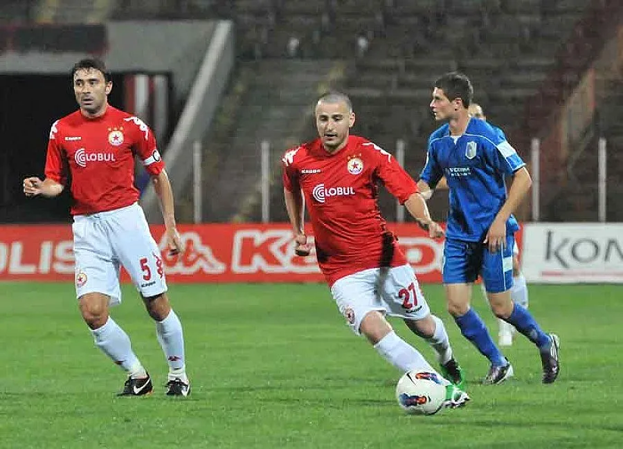 ЦСКА си върна първото място с 4:1 над "Видима-Раковски"