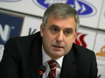 Девет двойки се споразумяха за почтеност и толерантност